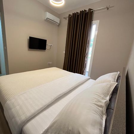 Monte Mare Hotel Vlore Ngoại thất bức ảnh